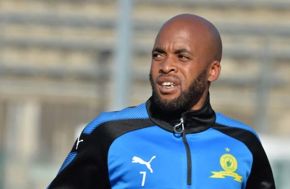 CapeTalk's tweet photo. #InjuryList Oupa Manyisa ruptures Achilles in #ShellHelixUltraCup ... @zacvh2 tells @Buhlemadulini
that when you're older it takes longer to heal...
#SportsTalk https://t.co/5qp3MY2Eqx