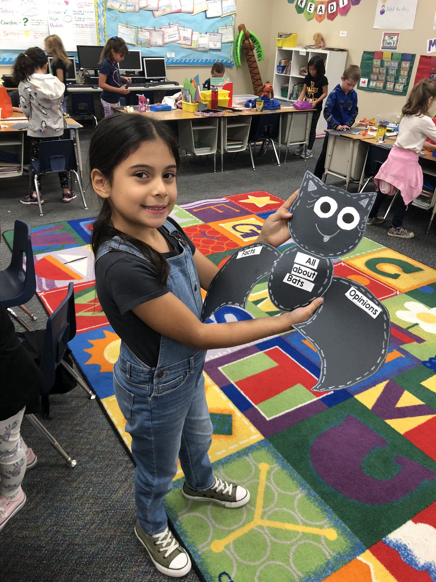 beckybeach77's tweet photo. Learning about Bats! Fact vs Opinion  @PowellCISD https://t.co/JUT6MvnXia