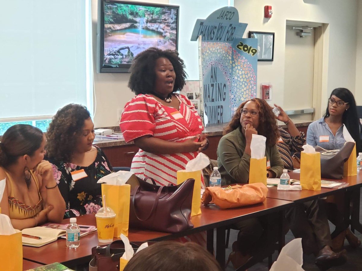 curvyfitchicks's tweet photo. I attended SPEAK hosted by @SuzetteSpeaks with speaker, @coachyarah. She did a phenomenal job discussing self-sabotage. This week we’ll unpack some of it. Stay tuned. #talkyourselfintowinning #selfreflectionisnecessary #womensupportingwomen https://t.co/uPMOeUPZmY