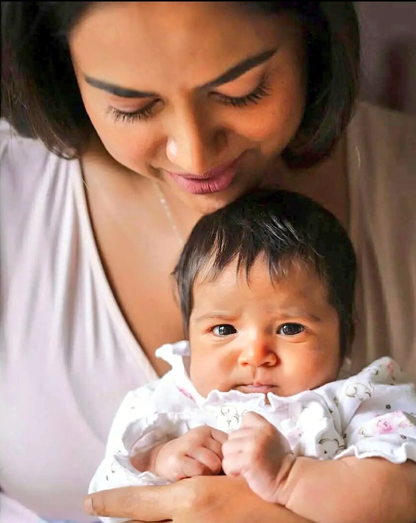 kayaldevaraj's tweet photo. Cute Family #ActressSameeraReddy
@reddysameera https://t.co/liEJKN9oyJ