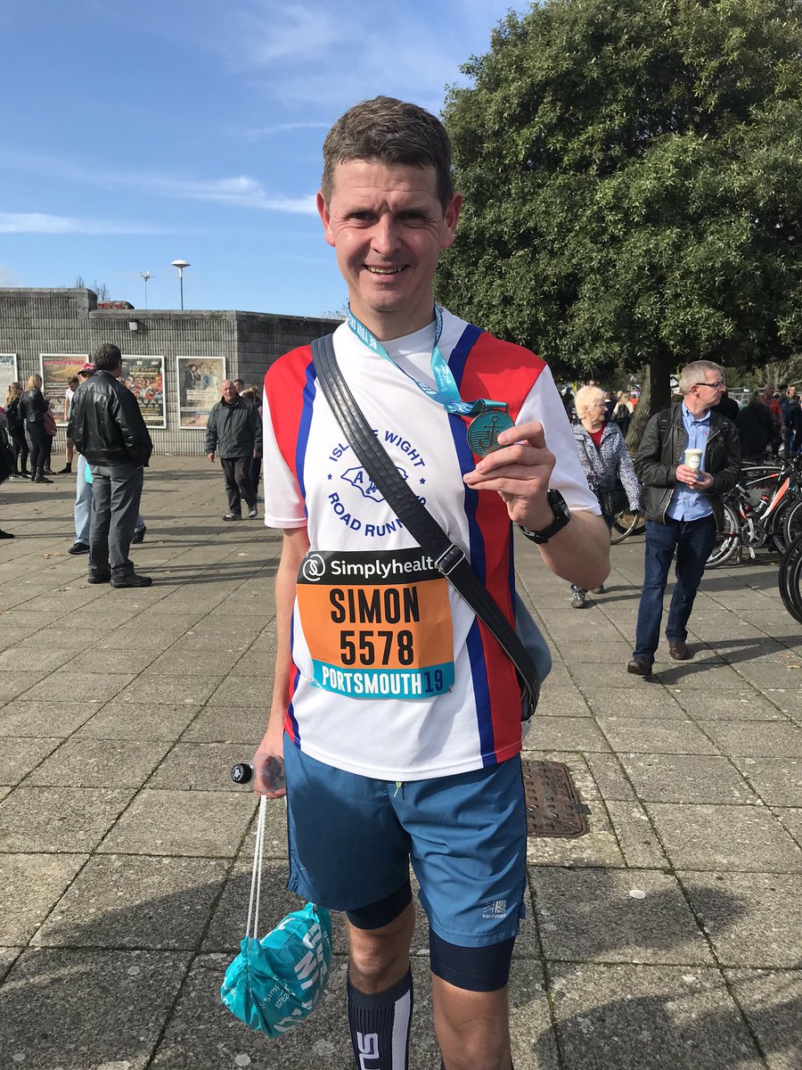 simonpaul1975's tweet photo. Great South Run complete for the third year, have gone from 1:27 to 1:13 in that time super proud, but will keep pushing until I hit 1:10 #IWRR #GreatSouthRun https://t.co/8FLDMNZzJu
