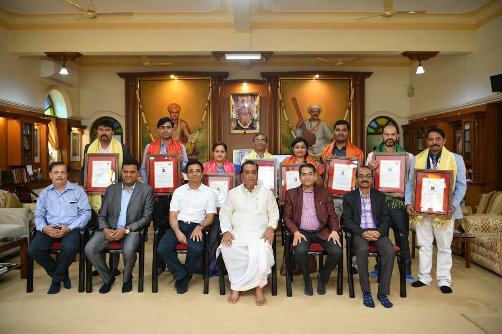pradeepdhage's tweet photo. Sharing u  unforgettable moments of Innovation Day on Birth Anniv ofDr APJ Abdul Kalam sir. 
I hvbn Honored withDr.APJ Abdul  Kalam Research&amp;Innovation Award 4 contributing Remarkable in Incubation,Research,Innovation, Fundings&amp;Consultancy.
@rahul_karad @MITWPUOfficial @IndiaDST https://t.co/cUun311tJe
