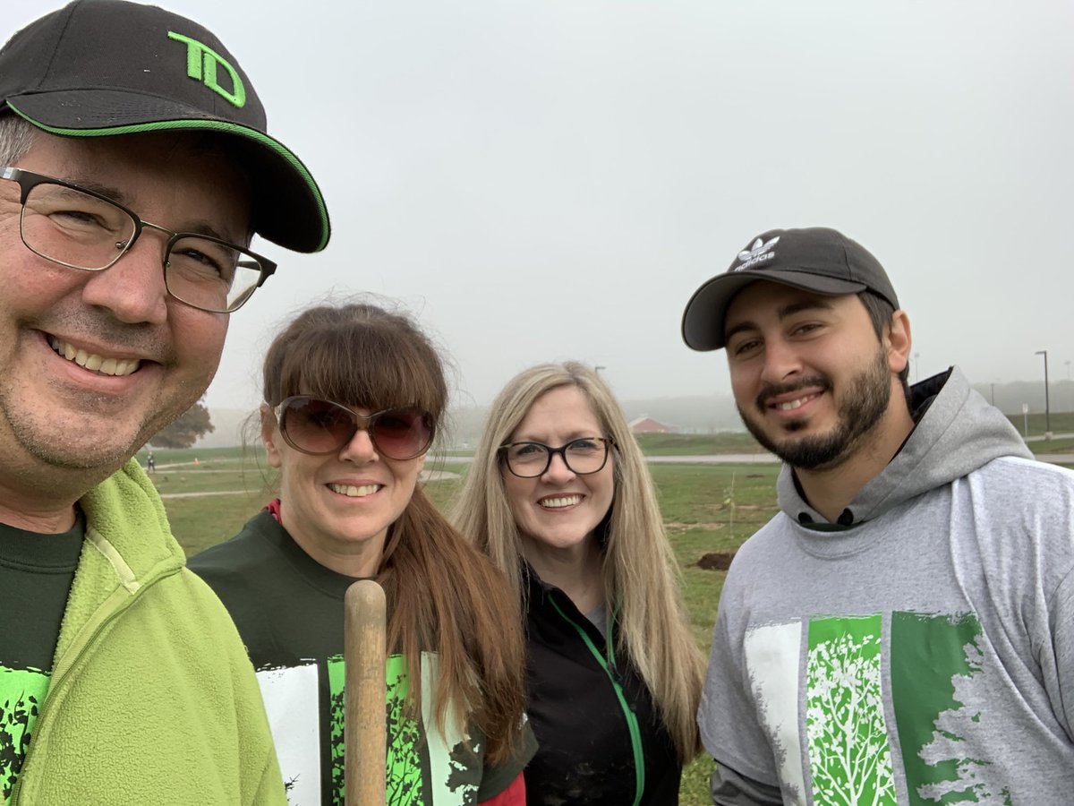 scooterjolly's tweet image. Enjoying a wonderful morning in Grimsby with volunteers and 🐐s 😀. #TDtreedays #TDReadyCommitment #TDFEF to plant 1 million trees by 2030 🌲 🌳