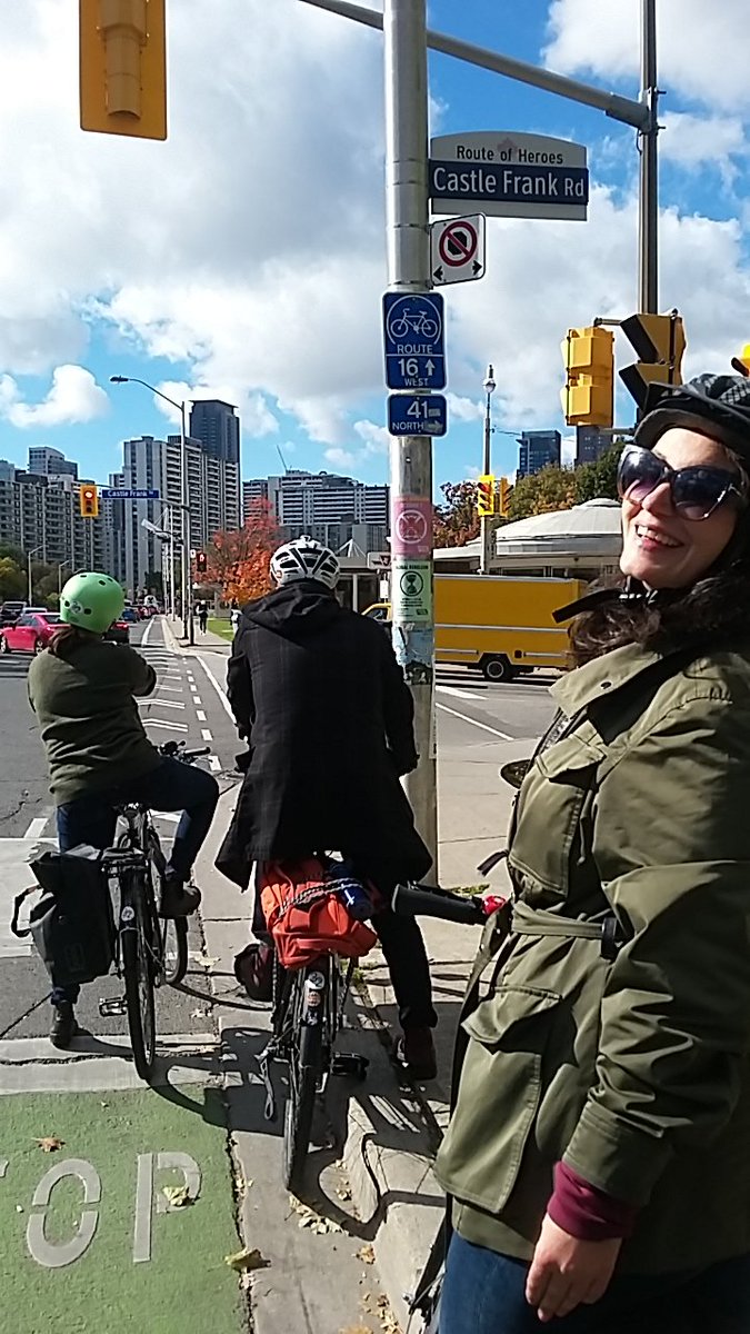 32Spokes's tweet image. Felt safer biking in a group along Danforth to inspiring @MOTHERLOADmovie at @HotDocsCinema yesterday...still nothing like reaching actual protected #BikeTO lanes on the bridge and parts of Bloor. How could a child feel safe biking along here? We need a #MinimumGrid.