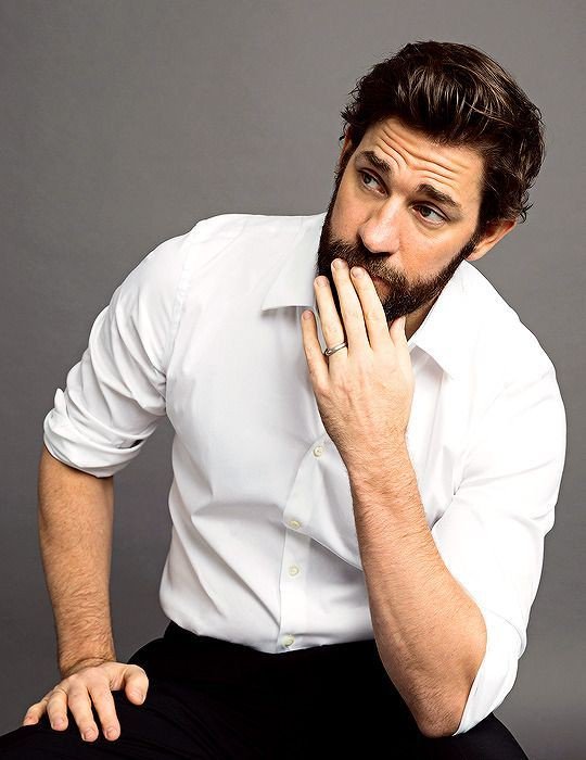 Happy bday John Krasinski
I LOVE HIM 