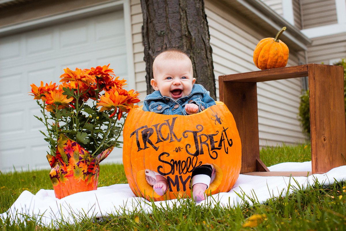 JDubbbs_22's tweet photo. @pgshelbyleduc and I would greatly appreciate if you could take a minute, follow this link (https://t.co/TtiJm4QjAd) and vote for Kenny Lynn. This would mean a lot to us and help justify putting a baby inside a perfectly good pumpkin.

@TheCuteKid https://t.co/ZoqTTYZw7O