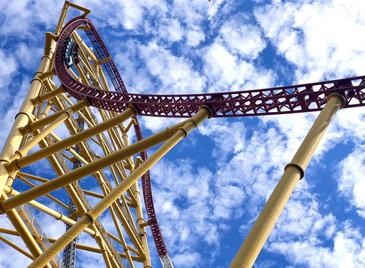 cedarpoint's tweet image. It’s a gorgeous day for a ride on Top Thrill Dragster! 😍