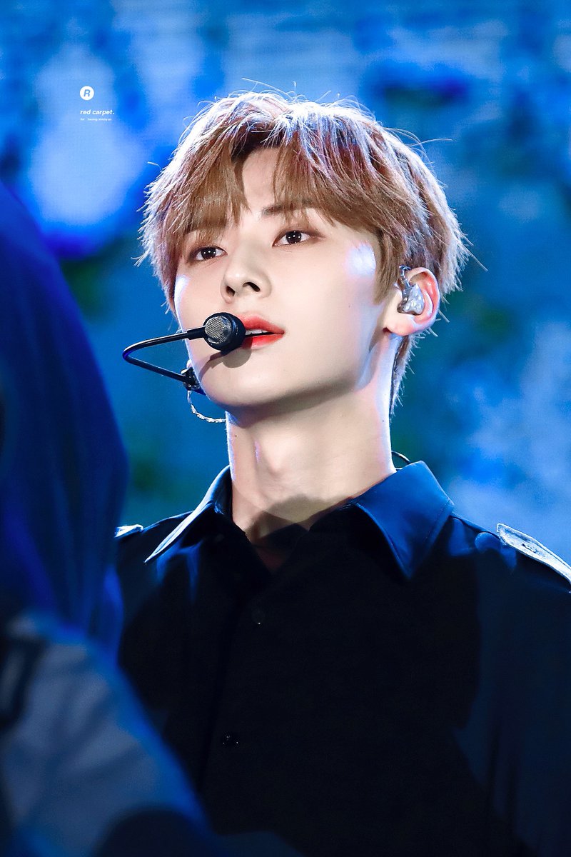 redcarpet_mh's tweet photo. 191019 Starry Night… 💫
 #황민현 #민현 #minhyun https://t.co/LQDKONexvA
