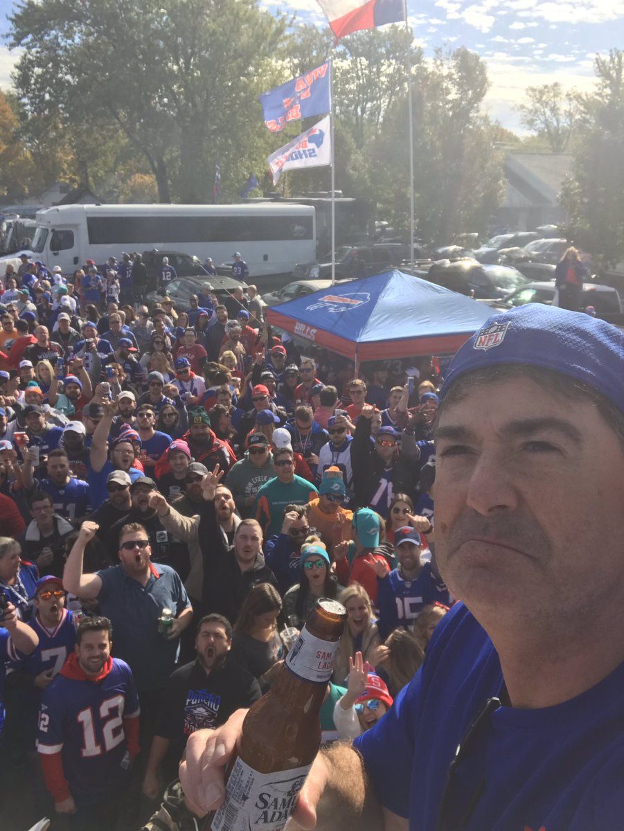 Saturday morning vs. Sunday morning #BillsMafia