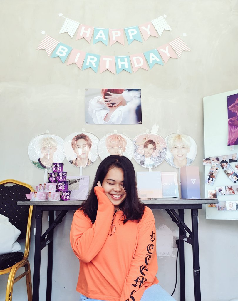 __mxxnlightbae's tweet photo. -Charme de anges -
πππ
Thank you @CharmedeAnges @bucinsebuntin
#CharmedeAnges #SEVENTEEN #JEONGHAN #caratmakassar #CARAT #HAPPYJEONGYEONDAY https://t.co/TPnVXdfdVm