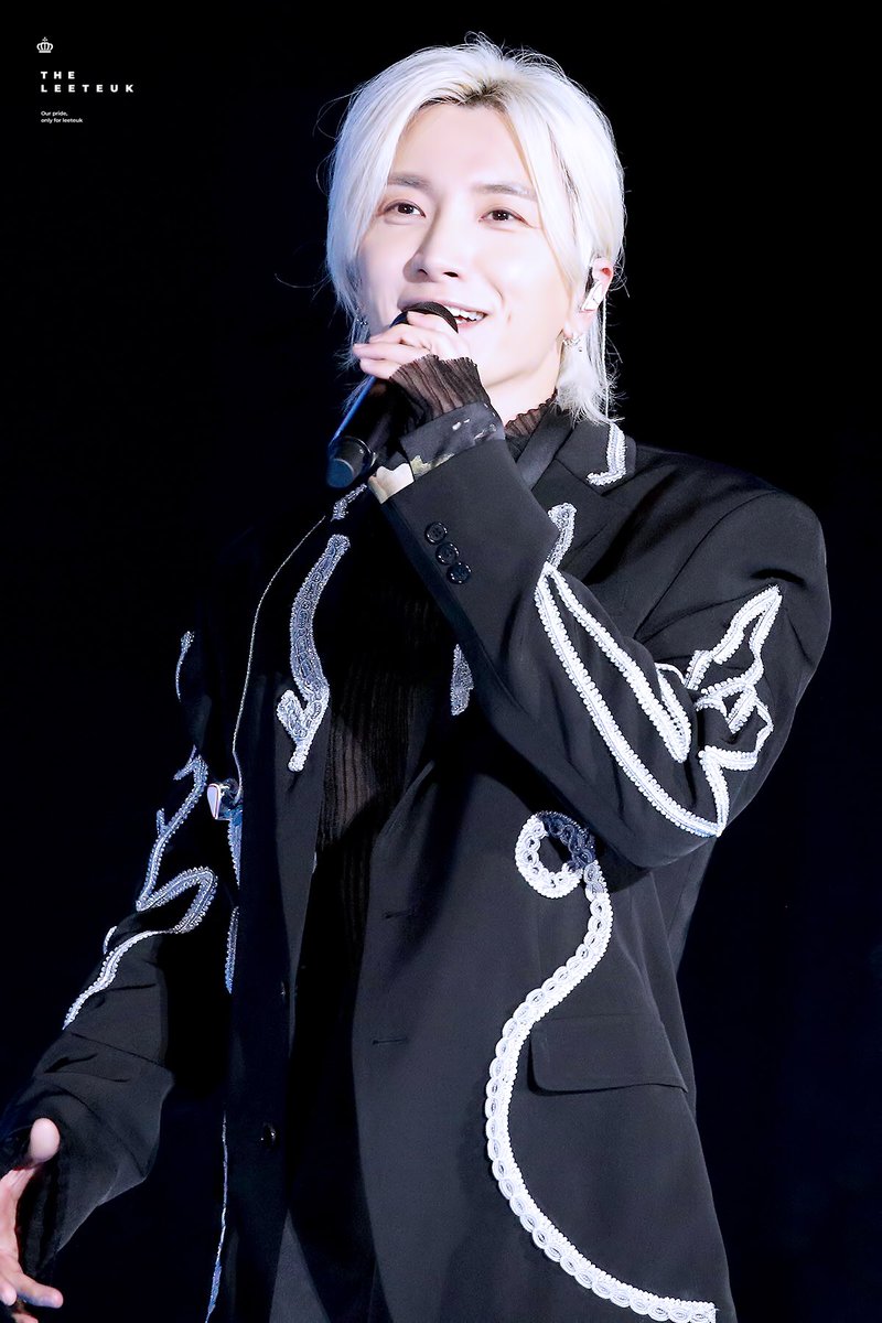 theleeteuk's tweet photo. [HQ] 191019 2019 부산 원아시아페스티벌

오늘 팬싸에서 오빠 만나고 와서 기분 짱짱 좋으니까-
부랴부랴 몇 장만 먼저 델고 왔습니당
캠도 올려야되고 올릴 거 투성인데 하루는 왜 24시간밖에 안되나요😭

#이특 #박정수 #LEETEUK #슈퍼주니어 #SUPERJUNIOR #SJ #더이특 #THELEETEUK

@special1004 https://t.co/wUVx53md0b