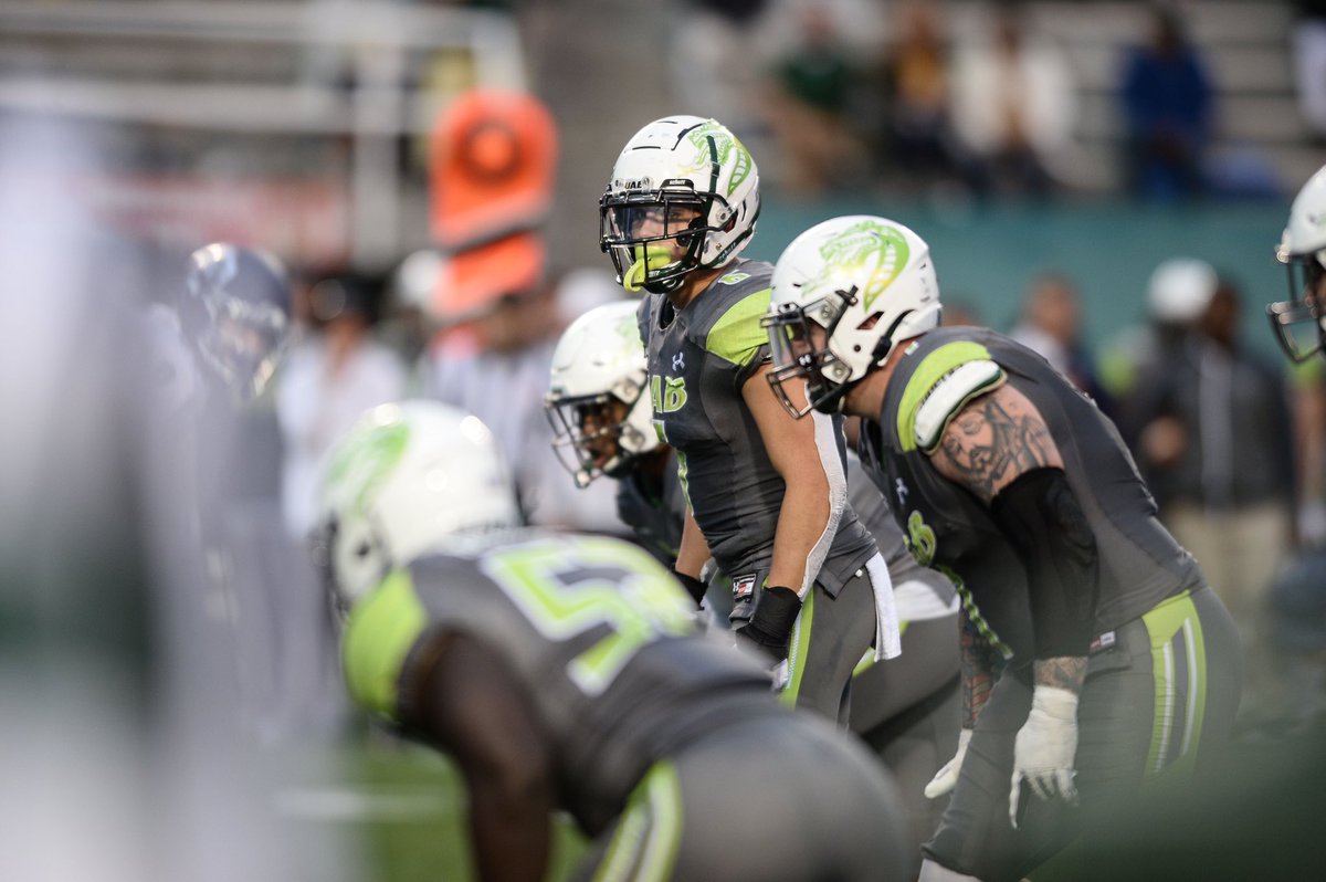 UAB_FB's tweet photo. After last night’s dominating defensive performance, the Blazers have moved up to No. 3 nationally in total defense.
#WinAsOne https://t.co/nAKimwCqU4