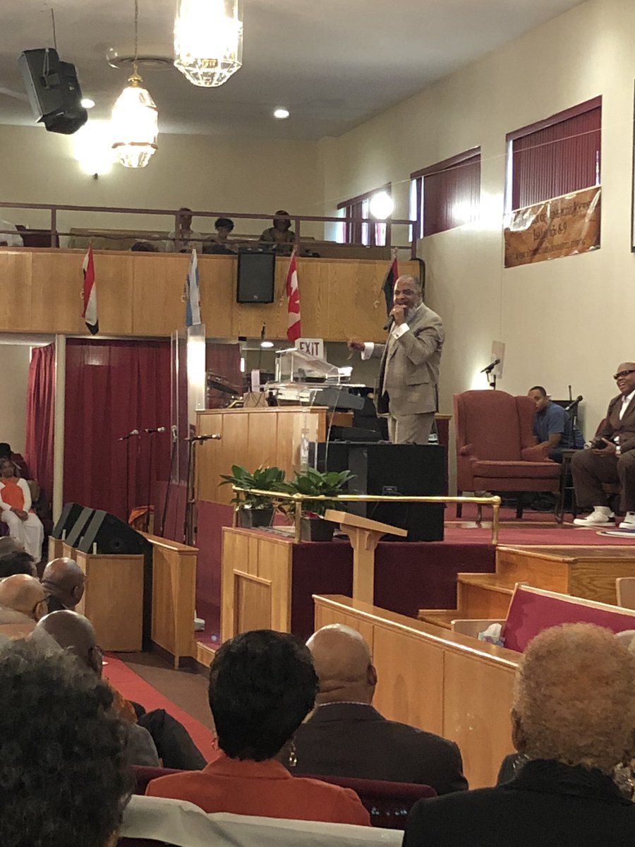sayingaprayer's tweet photo. Awesomeness is in Your Future! States this Morning!  @DrJinCA @triedstonecoc @simongordon1 Preach, Sir! https://t.co/uLBzlsXQUH