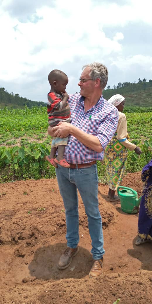 Aardbeienles in Rwanda. Indrukwekkende week die een vervolg gaat krijgen.