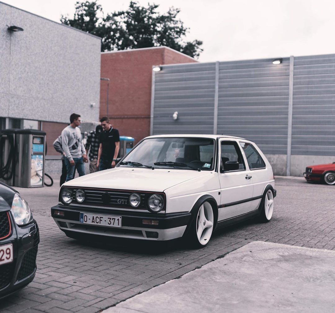 apFahrwerke's tweet photo. Swipe for some really cool VW Golf II GTI hotness 💙 
.
https://t.co/3j5JXWyVei
.
#ap #apsportfahrwerke #apcoilovers 
.
#golf #golf2 #golf2GTI #gti #mk2 #volkswagen #17s #artec #artecwheels #artec3spoke  
.
#apsuspension #apgewindefahrwerk #apfahrwerke #static #stance https://t.co/ope9KZyjEX