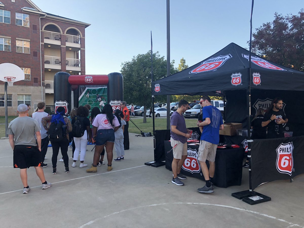 OKStateAlumni's tweet photo. We would like to extend a huge thank you to @Phillips66Gas for sponsoring America’s Greatest Homecoming!

#okstatehc ⎮ #GoPokes https://t.co/X8QQTDCAjx