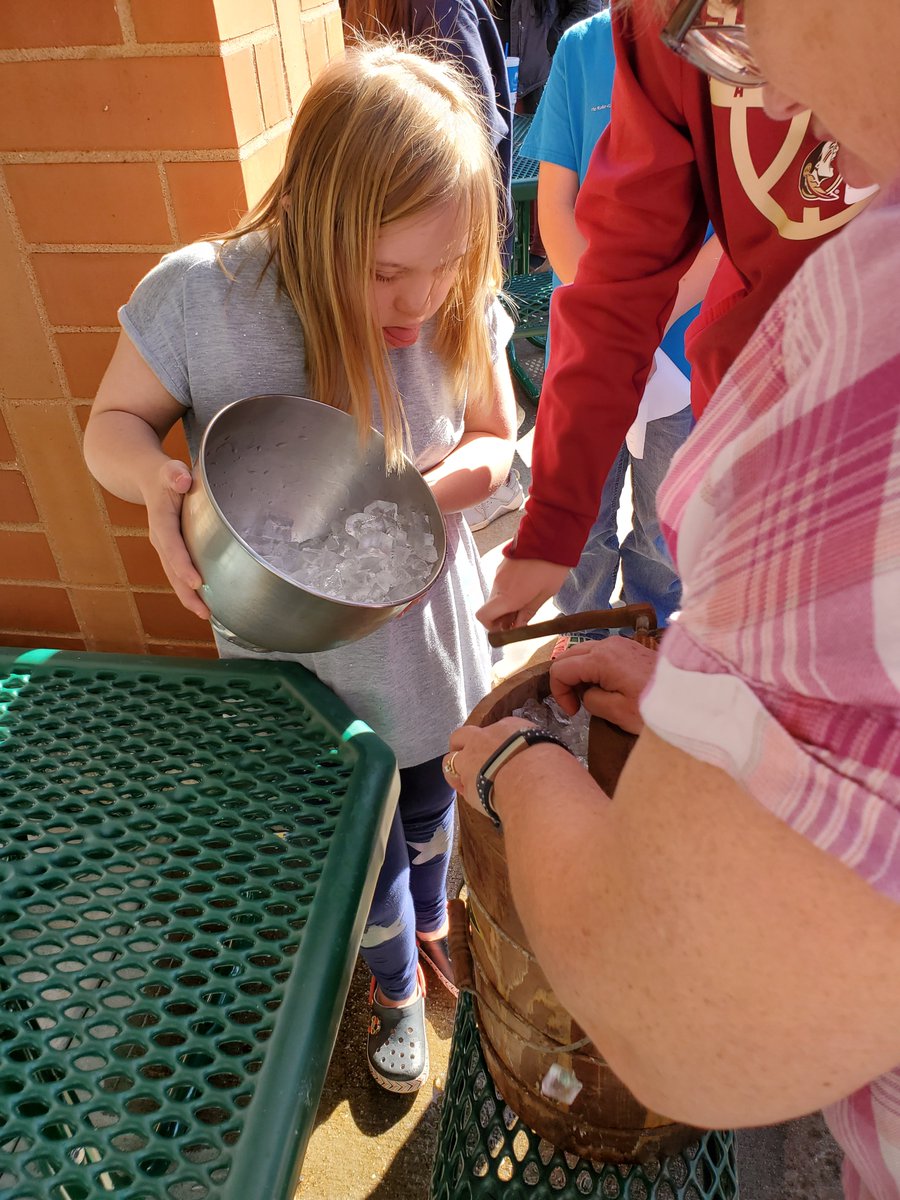 LSMS Best Buddies tweet media