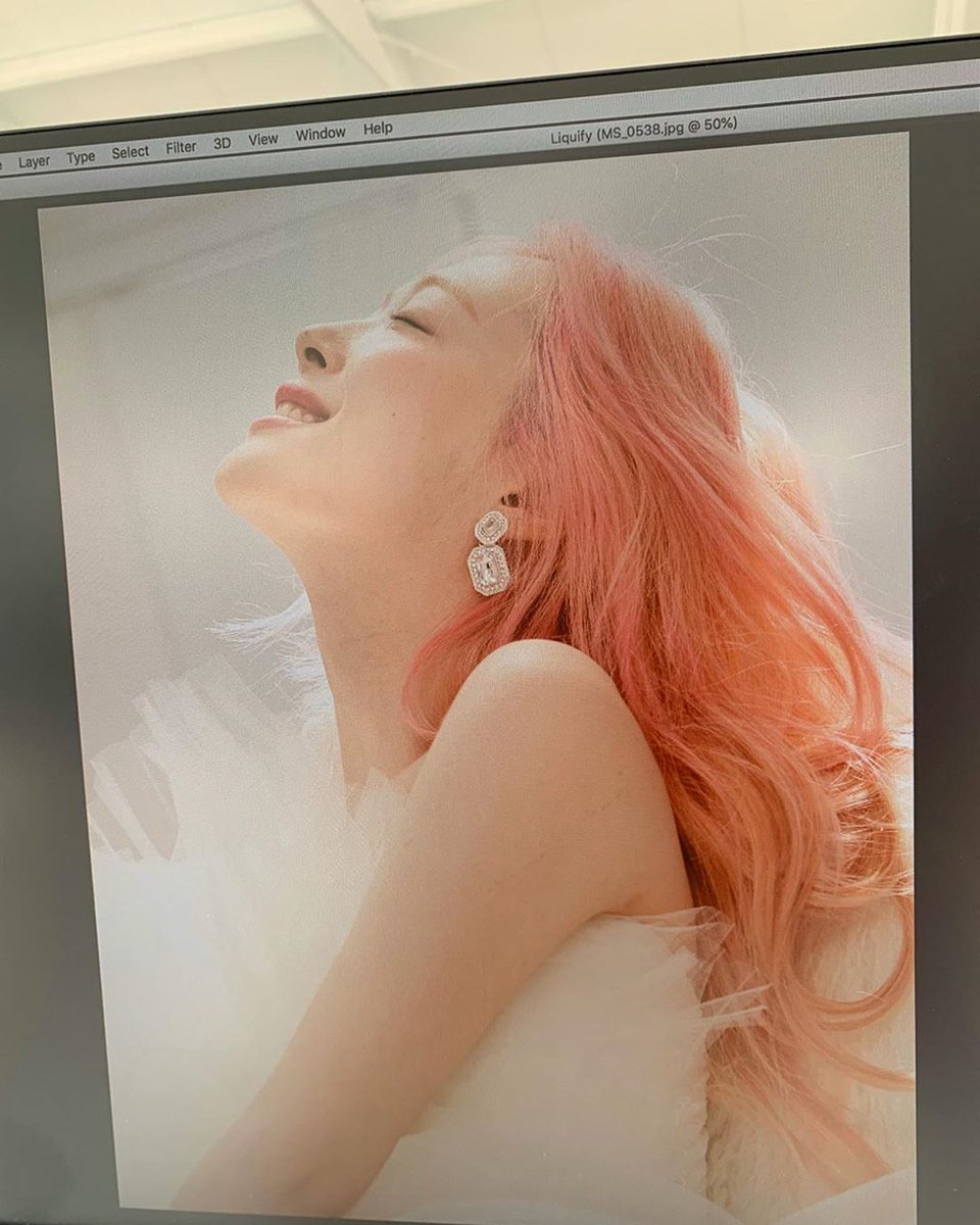 functionlove's tweet photo. [TRANS] 191020 f(Sulli) = coolishdong's Instagram Update https://t.co/agBGlmnpOu https://t.co/fH7FAwDmQY