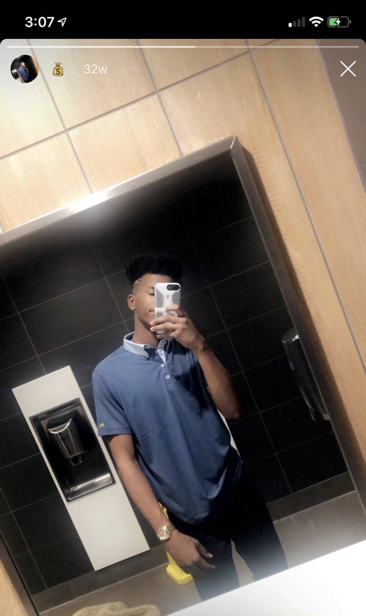 customer morning breathe🤦🏽‍♂️