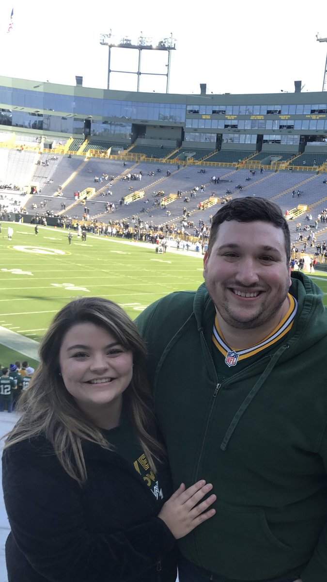 BaileyDiane3's tweet photo. #GetLoudLambeau https://t.co/iKlg4u806T