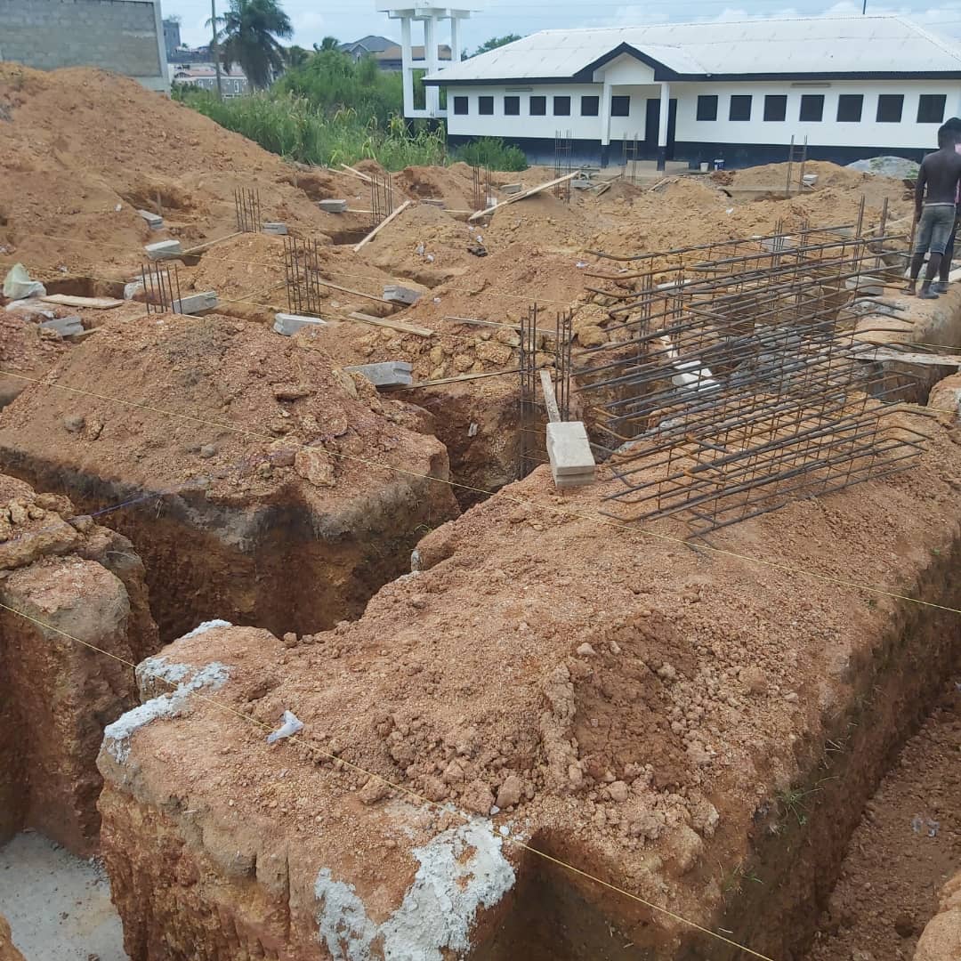 Santa95vers's tweet photo. Santa '95 STEMHouse Project Update!
Our aim is to complete &amp; commission by Feb 2020. By donating you're helping improve #STEMEducation in 🇬🇭.
Kindly donate to MTN Mobile Acct: 024-840-1766 
CashApp +1-614-377-1941
Zelle: +1-614-377-1941
or by visiting
https://t.co/kYgbs5sJkK https://t.co/rsCs5jGgbo