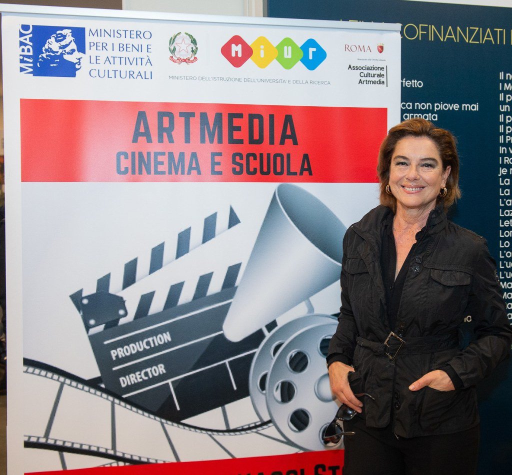 #ArtMedia | MONICA GUERRITORE svela su Strehler: “Per cercarmi, fece pubblicare un annuncio sul giornale” allinfo.it/wp/2019/10/20/…
