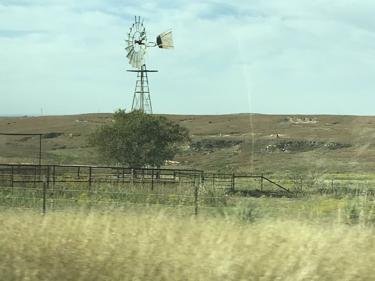 Susan_Slinkard's tweet photo. Today’s County 4 was Donley—very pretty scenery! Now we are homeward bound with only 16 of 254 counties left. We plan to take a trip to the coast before Christmas to finish up. #geocaching #countychallenge #TexasCountyChallenge @garyslinkard https://t.co/z1JIND0sAJ