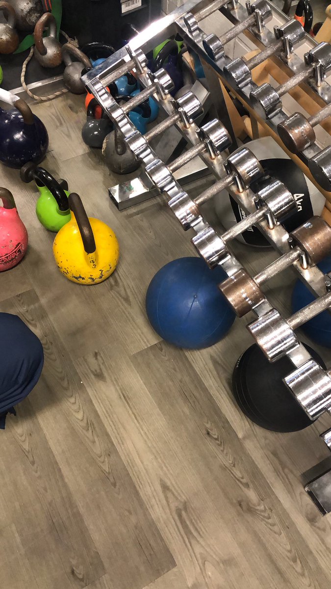 Seikalainen32's tweet image. Pelin jälkeen nälkä ei hiipunut #gymbot