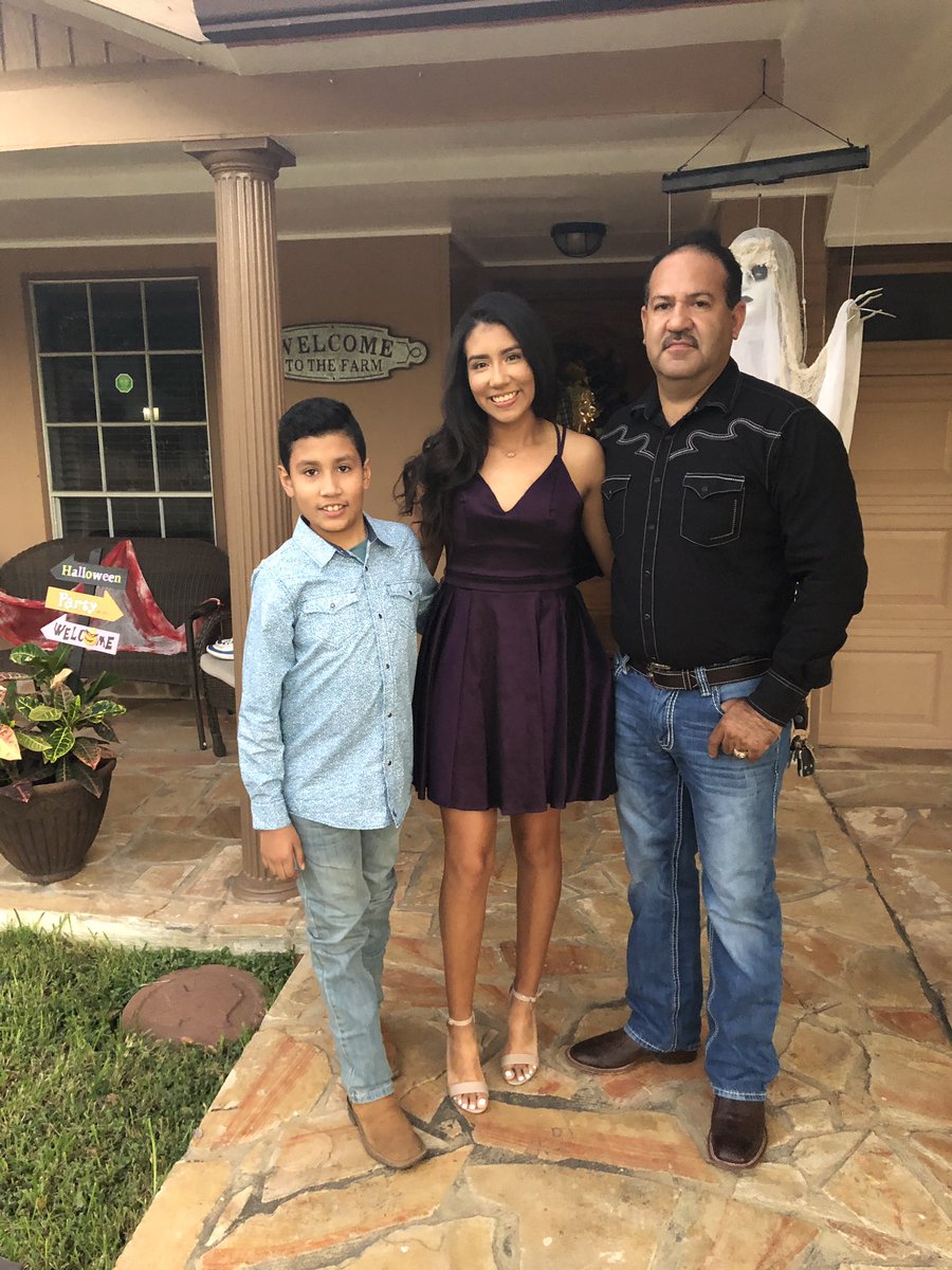 michellee_nava's tweet image. Definitely a night to remember #HOCO2k19