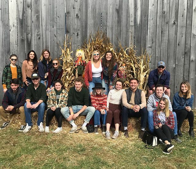 We love going to Libby’s Pumpkin Patch!! We also love our team and all the people who constantly support us #sograteful #familyuntilyouenterthecornmaze #everymanforhimself