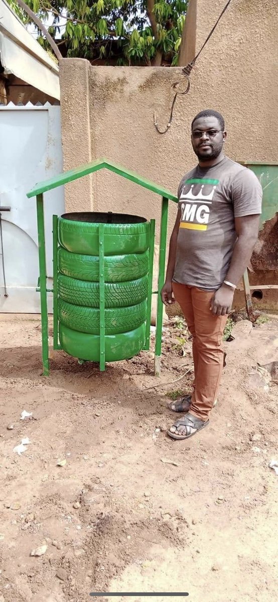 mister_bellic's tweet photo. Félicitations à Dramane Sanogo qui avec Sinaly Ecolo valorise les déchets lourds.
Des poubelles à base de pneus recyclés avec une durée de vie +10 ans. #lwili #madein226 https://t.co/nfzltggdNH