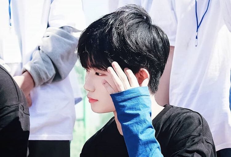 Junwook_TH's tweet photo. [021019 JUNWOOK:IG]
ทุกคนครับวันนี้กำลังทำอะไรอยู่ครับ
#คิมจุนอุค #จุนอุค #kimjunwook #junwook #김준욱 #준욱 https://t.co/fJC196HVFr