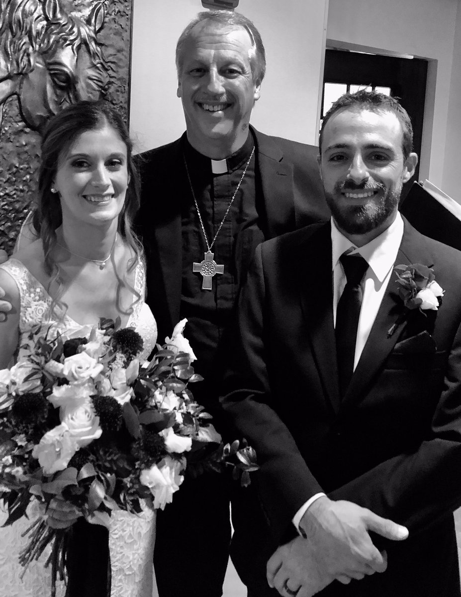 PDubsOSLC's tweet photo. Kelly and Evan, married in the name of Christ on Saturday. Austin, surrounded by family and friends, baptized into God's family on Sunday. Now THAT'S an awesome weekend. https://t.co/GbBkwImXmr