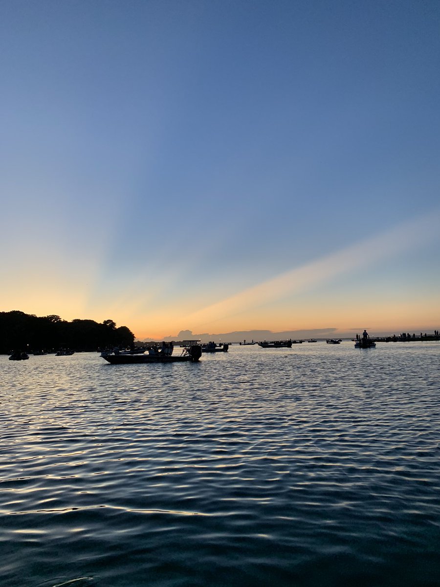 Beautiful day God gifted us today at the Glenn Browne Memorial Tournament! Had no trouble finding them and catching plenty of them but size was not there with 5 fish bag of only 5.95lbs. Beautiful event put on for a great angler and man 🙏 #TeamNoCoast