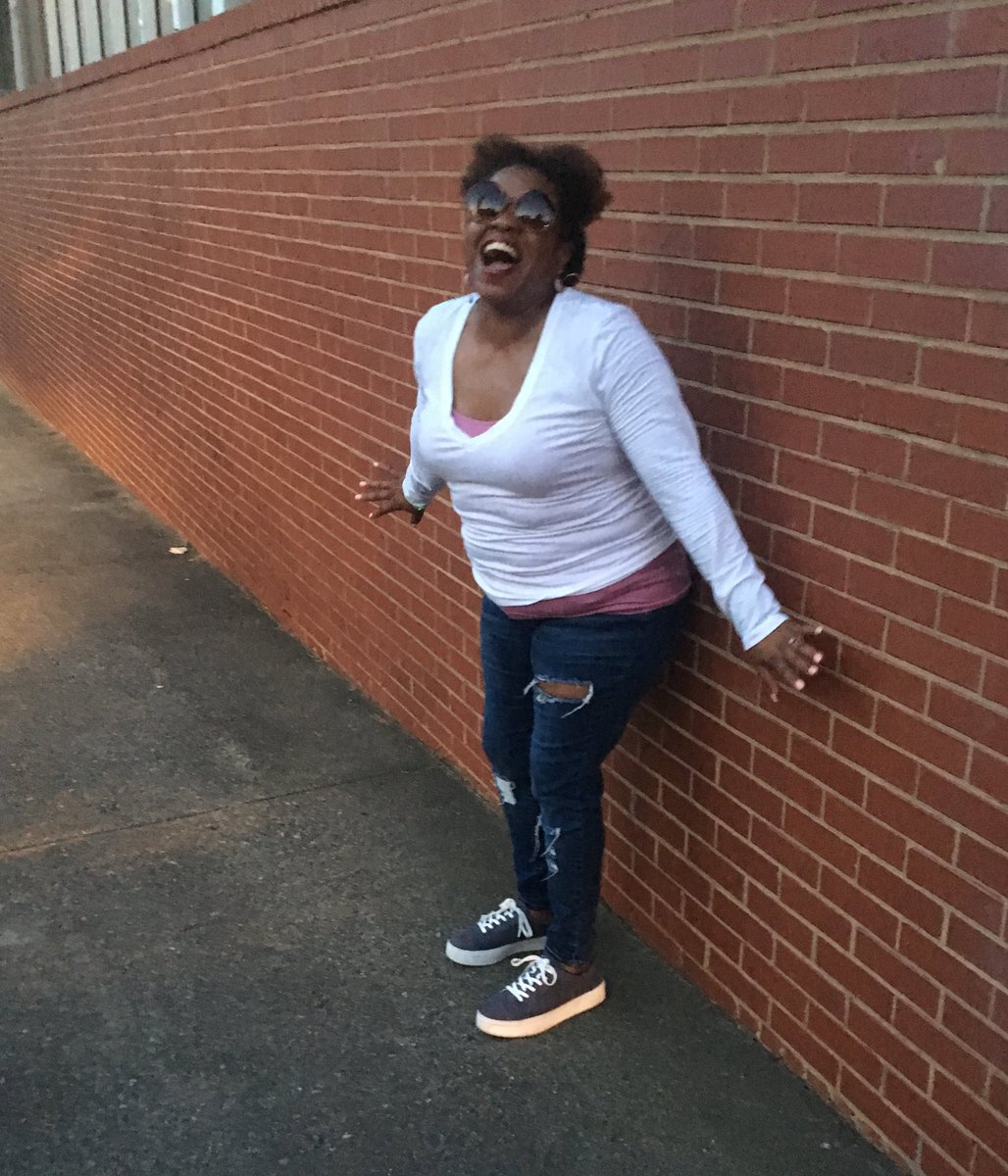 TheSistahChick's tweet photo. I am excited to be speaking at University of West Georgia @UnivWestGa tomorrow! I will be joining a panel of faculty, alumni & influencers to discuss careers in #socialmedia
#UWG #MajorThings @uwgadvising #influencer #thesistahchick https://t.co/ox6aMdbCqS
