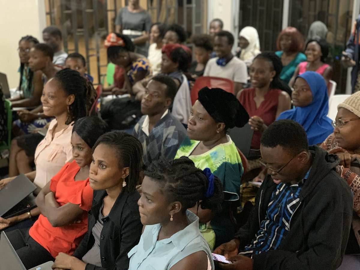 So proud of the ecosystem <a href="/EtriLabs/">Etri Labs</a> has been building for 10 years now in #Benin. Don’t wish for girls in tech, build the pipeline! These pics were NOT taken at a women in tech event, but at the #spaceappschallenge open to ALL! 🚀🇧🇯✊🏿BTW, winning team is 100% women!