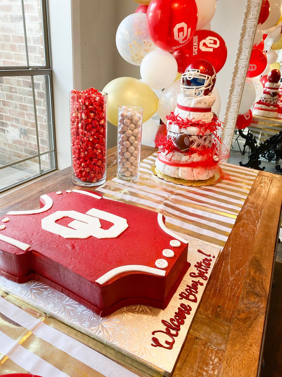 TeeeJay45's tweet photo. Celebrating Sutter today! We can’t wait to meet you! Boomer ☝️ https://t.co/JiZCgVVBLm