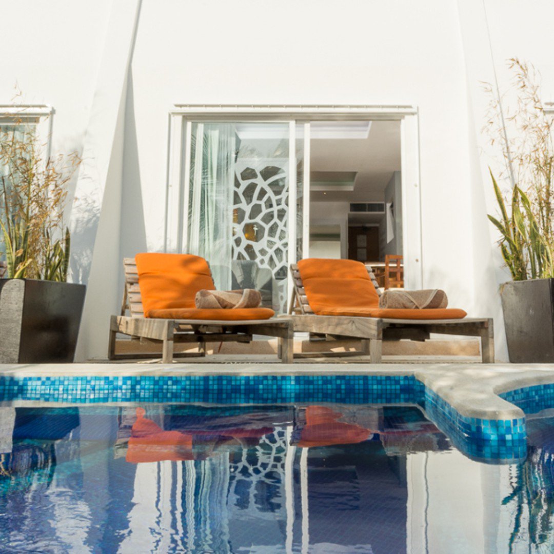 Comfort, luxury, pool and personal service, only in our swim up suites ... #FlamingoCancún #Cancun #romanticplace #CaribeMexicano