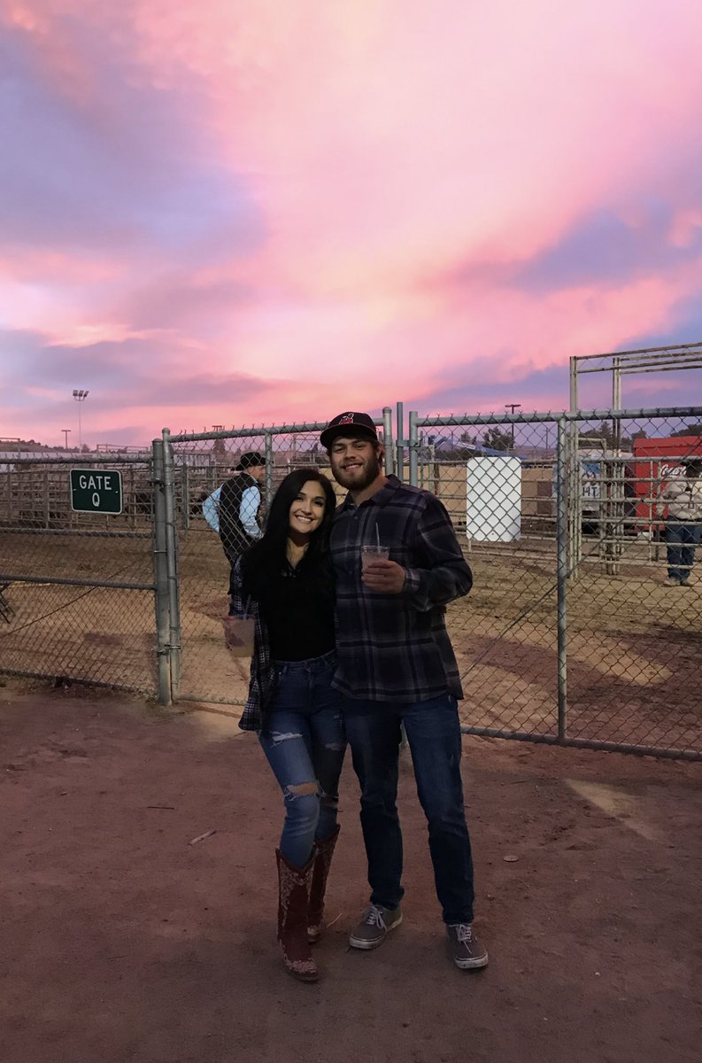 e_v_e_ttt_e's tweet photo. We met in middle school,  but became “best friends” in high school. Finally gave him a chance after high school and been together for 4+ years. 
Oh...how much we’ve grown together and our goals are beyond ❤️🤞🏻 https://t.co/gqssnJ6bmE