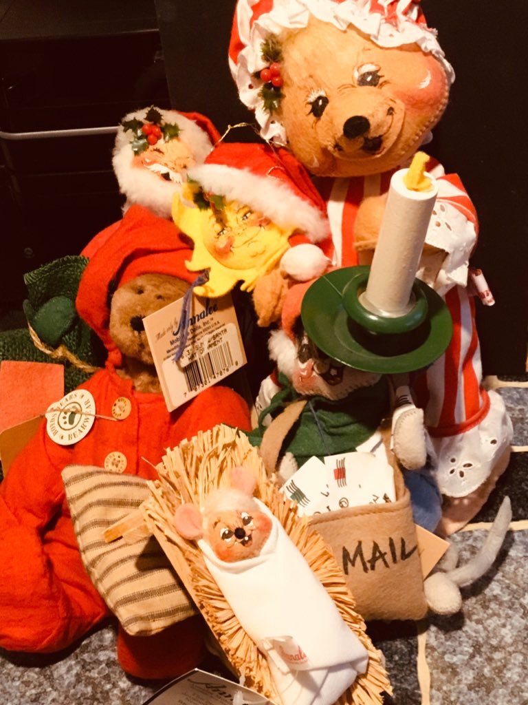 coralmercari's tweet photo. Annalee &amp; Boyd’s just listed on Mercari. Tap the link to sign up and get $10 off. https://t.co/5TRNJy93Sv https://t.co/Ei4NfKW6Zt