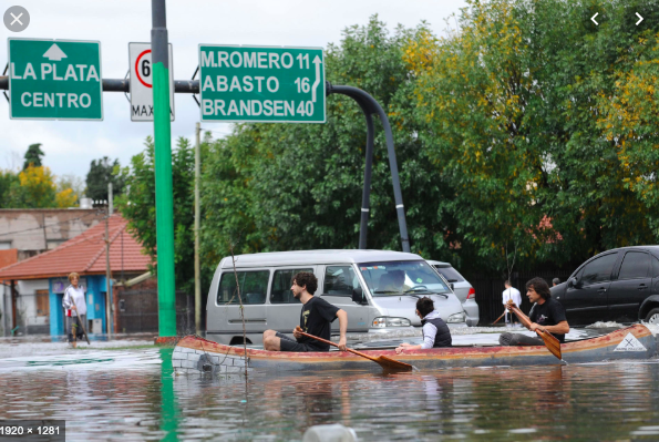 edgardo_re's tweet photo. Esto era La Plata que ahora no se inunda más lo mismo que Lujan
Y #LaMatanza porqué se sigue inundando?
Si vivis en el Conourbano y votas al Títere elegido por #laChorra vivis en el país que te mereces o sea el CONGOURBANO y sos un #PrimateK que amas el barro y la KK https://t.co/R5piRorKHo