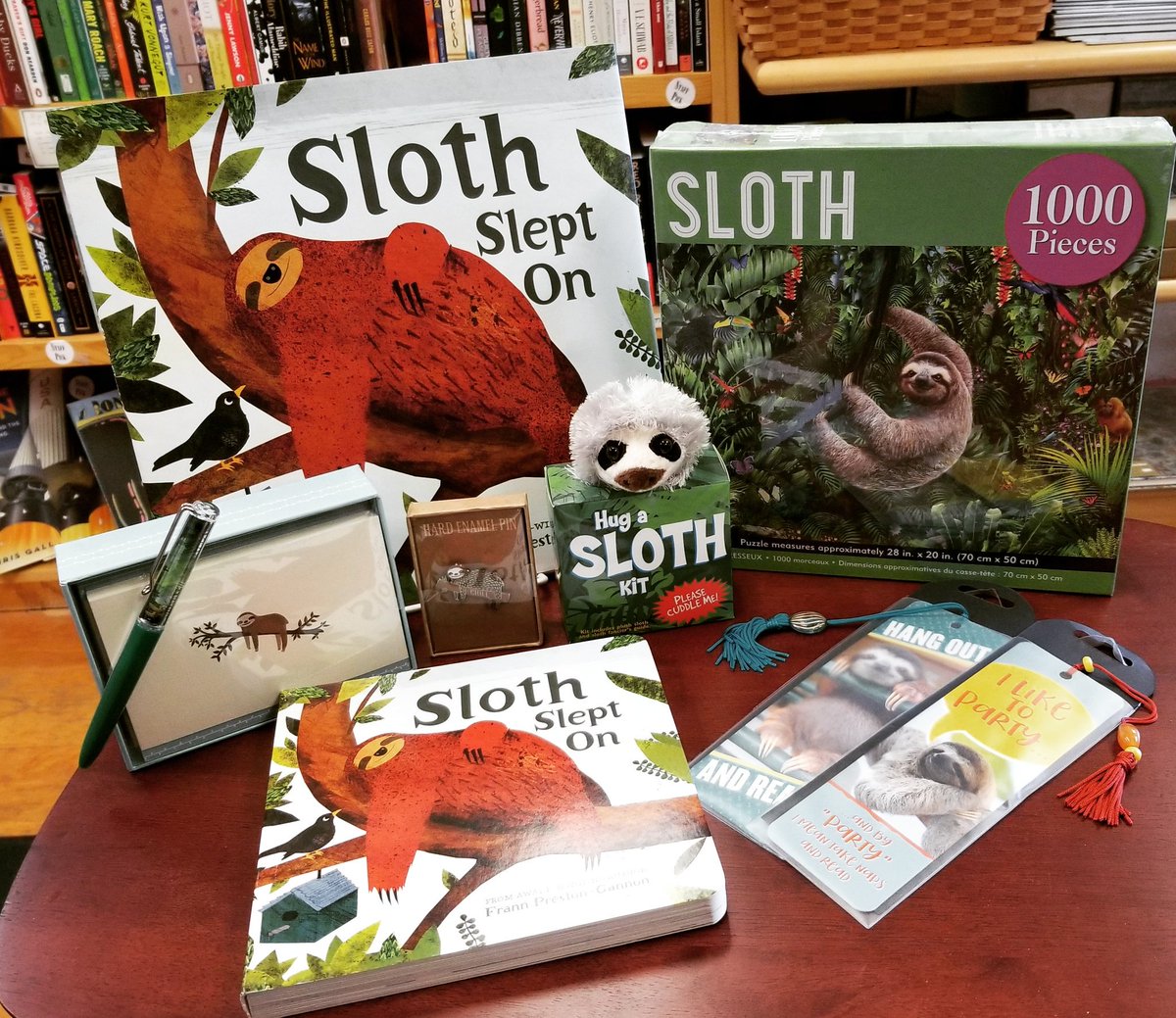 FiresideBookAK's tweet photo. Happy International Sloth Day!
#slothday #hangoutandread https://t.co/YqnlCEHfpB
