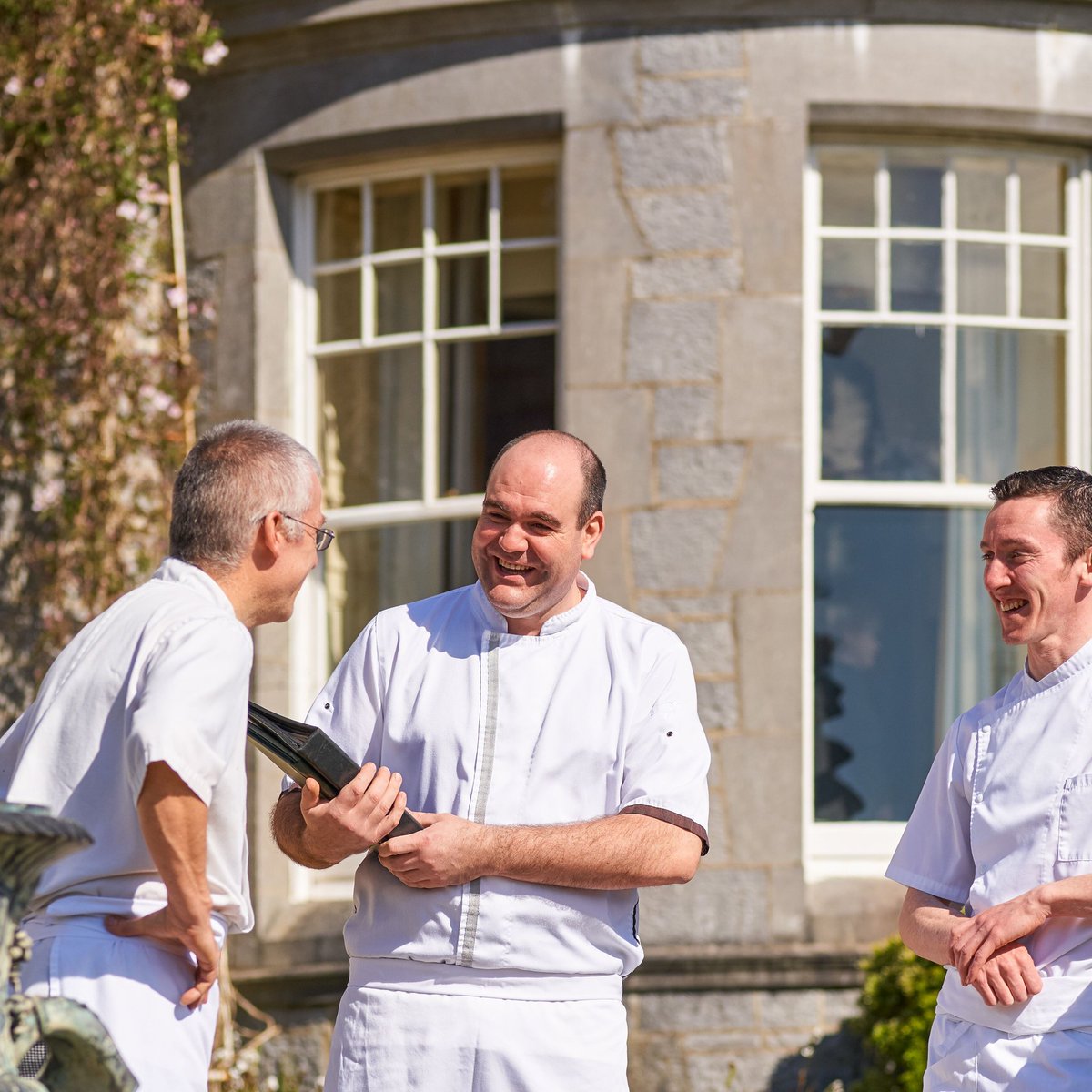 parkkenmare's tweet photo. Thank you to all the wonderful Chefs who have looked after our guests since 1897 #InternationalChefsDay
#Theyagewell https://t.co/FEImmdJm7C