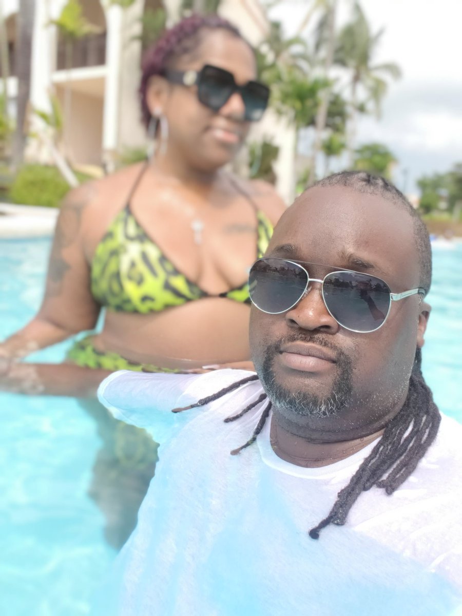 TheRealGeo7's tweet photo. HBD to my love..
#gyeah #myheart #myrider #puertoricanprincess https://t.co/LpQ4bZN42T