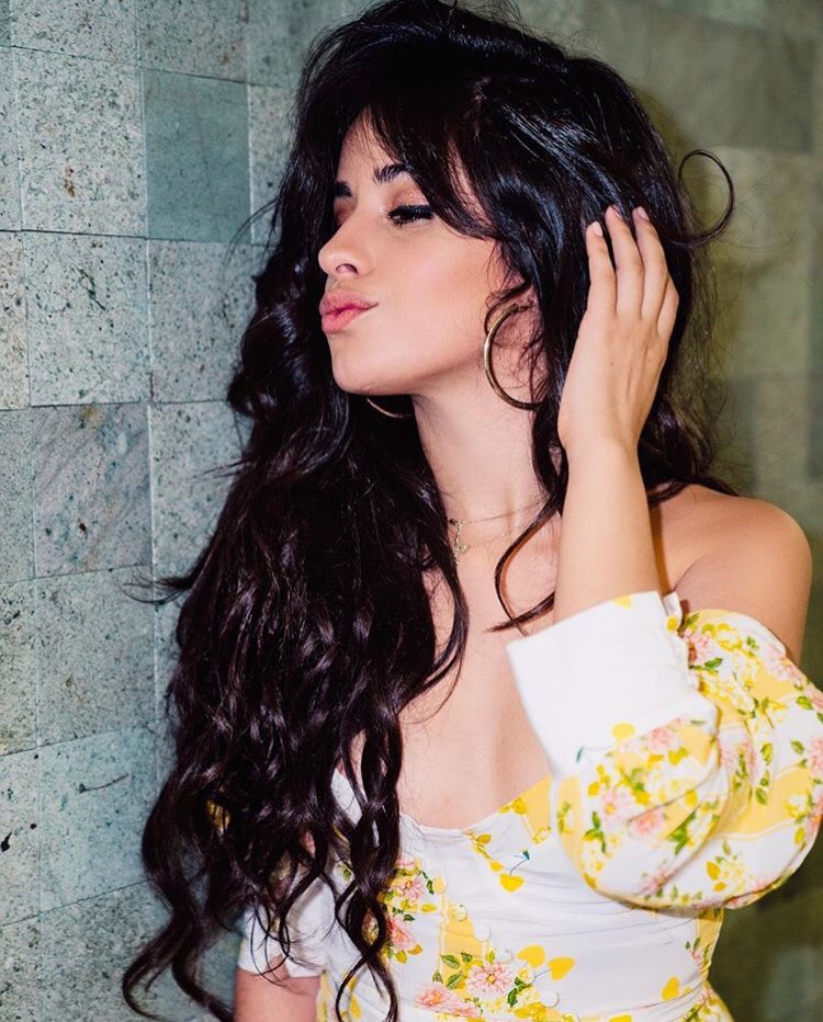 kccthrowbacks2's tweet photo. October 20th, 2018 - Camila posted on Instagram #6 https://t.co/eNWQrgkT7S