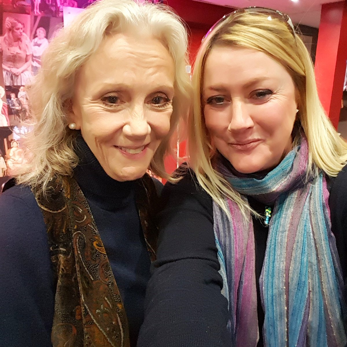 Today I met the wonderful Hayley Mills... my childhood HERO! @QFTBelfast I am so happy!!! Thank you for being so lovely #Hayleymills #whistledownthewind