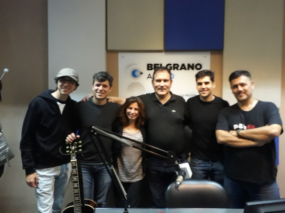 ForoCyA's tweet photo. Muchas gracias @morochaurbana
por recibir a @thebeatlesxp hoy en el estudio de Radio Belgrano Am 650 #latardesepresta
 
Gracias! 
#beatles  #beatlesargentina https://t.co/vicybZBwhG