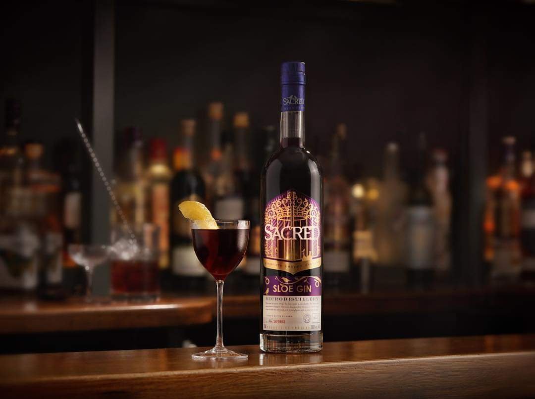 Scarlett Sloehansson
.
Sloe Gin
Rosehip
Blood Orange
Absinthe
Bitters
.
This is part of my 'little black book' cocktail series which will include:
Angelica Jolie
Mia Ka-leaf-a
Umami Therman
Banana Kendrick
Kira Knightleaf
Straw-Brie Larson
And more..