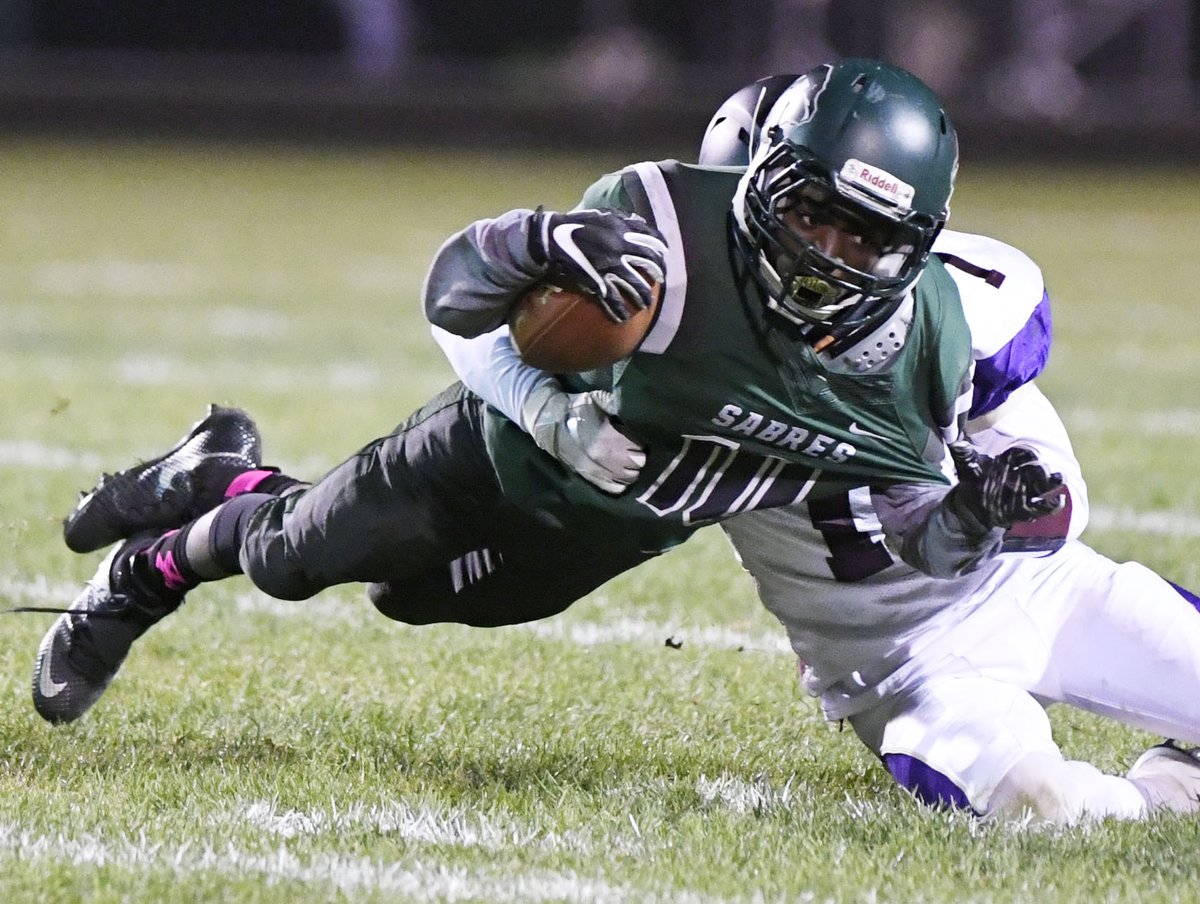 dgazettesports's tweet photo. Coming out of Week 7, playoff fields are finalized in Class A, Class B, Class C and Class D for @Sect2athletics #518football: https://t.co/ecIT74rrjM https://t.co/aMjaxXK0p1
