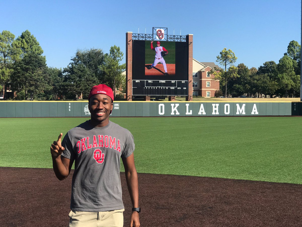 _AaronCalhoun_'s tweet photo. 2 more years⏳💯 https://t.co/suv3eKykN3
